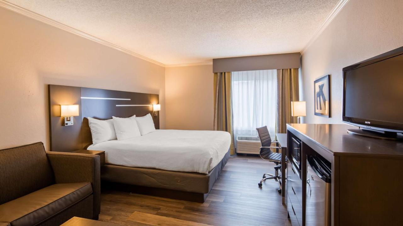 Best Western Plus Morristown Conference Center Bagian luar foto